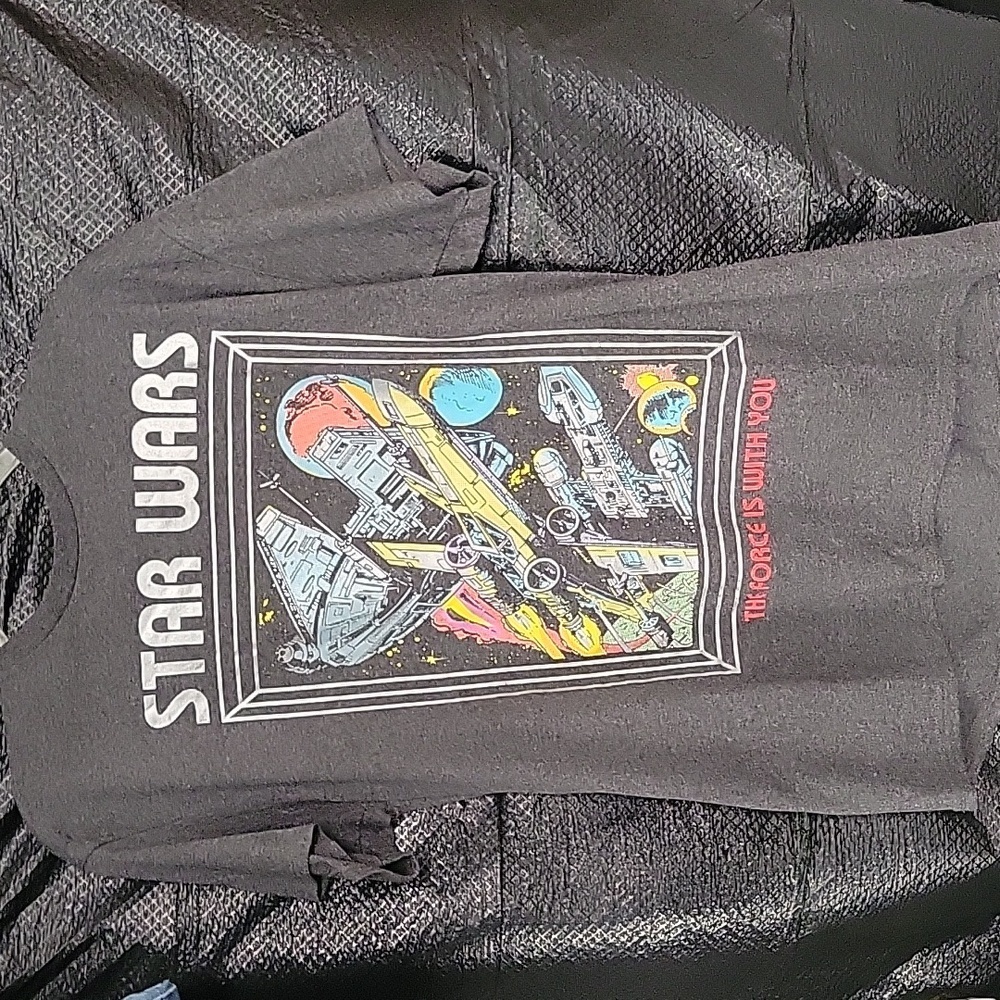 New w tags adult medium Star wars t-shirt